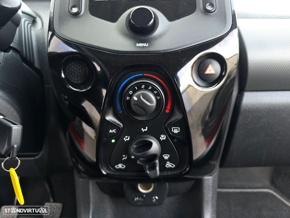 Peugeot 108 1.0 VTI S&S Style - 23