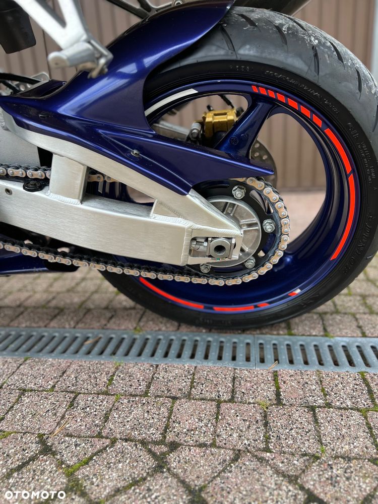 Honda CBR - 23