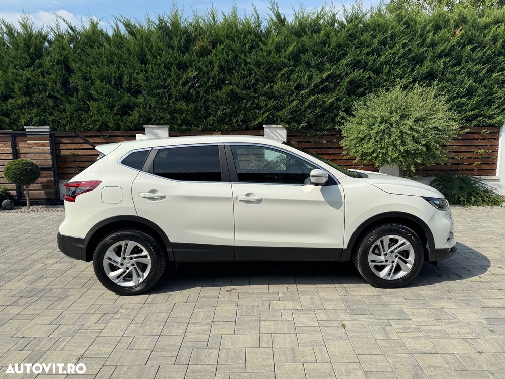 Nissan Qashqai 1.6 DCI Start/Stop X-TRONIC N-Connecta - 8