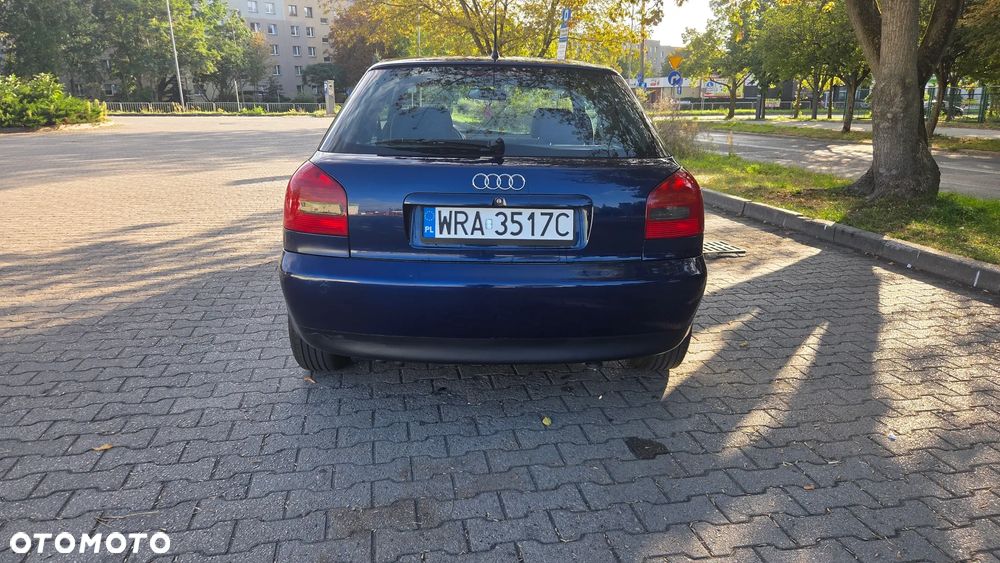 Audi A3 3-drzwiowe 1.6 Ambition - 8
