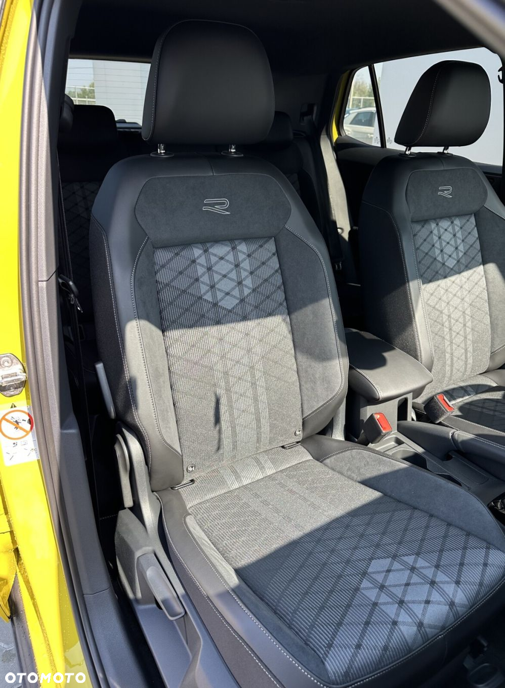 Volkswagen T-Cross 1.5 TSI ACT R-Line Plus DSG - 18