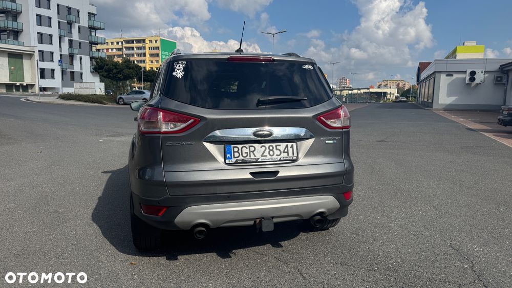 Ford Escape 2.0 EcoBoost AWD Titanium - 5
