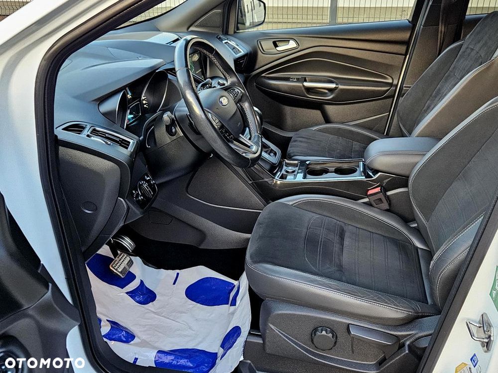 Ford Kuga 2.0 TDCi 4x4 ST-Line - 20