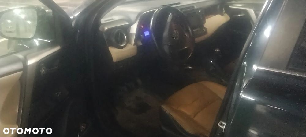 Toyota RAV4 2.0 D-4D Prestige - 9