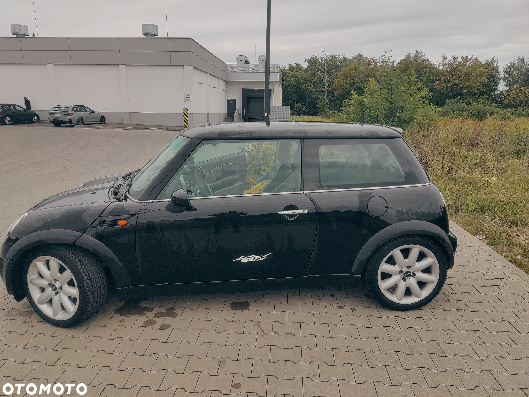 MINI Cooper Standard - 2