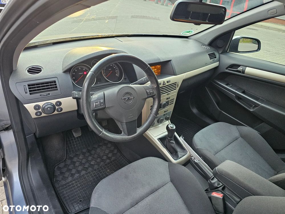 Opel Astra 1.6 Design Edition - 13