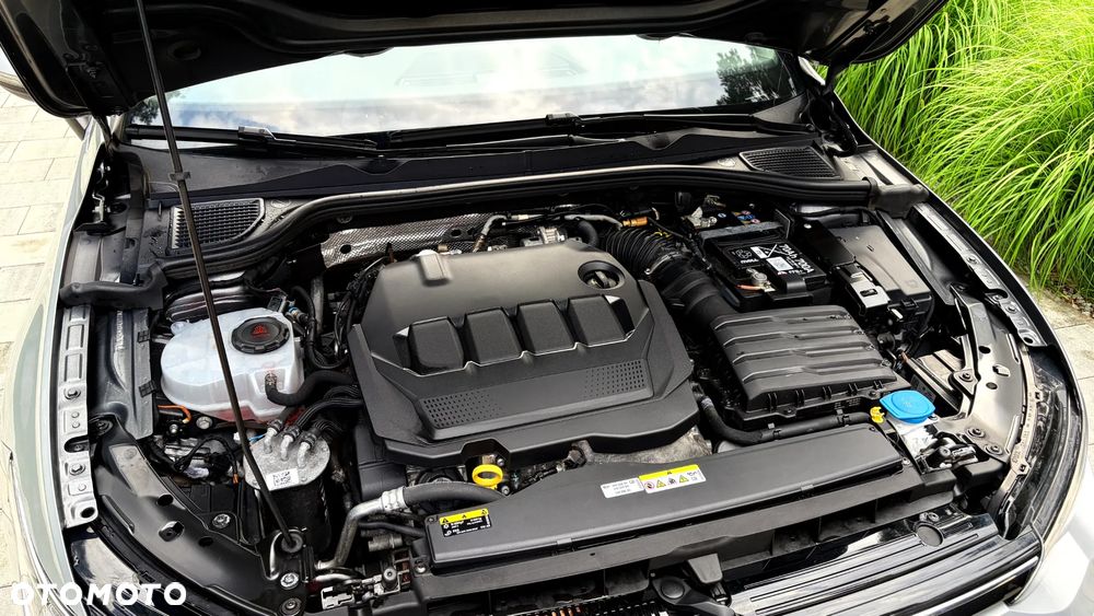 Volkswagen Golf 2.0 TDI Life - 2