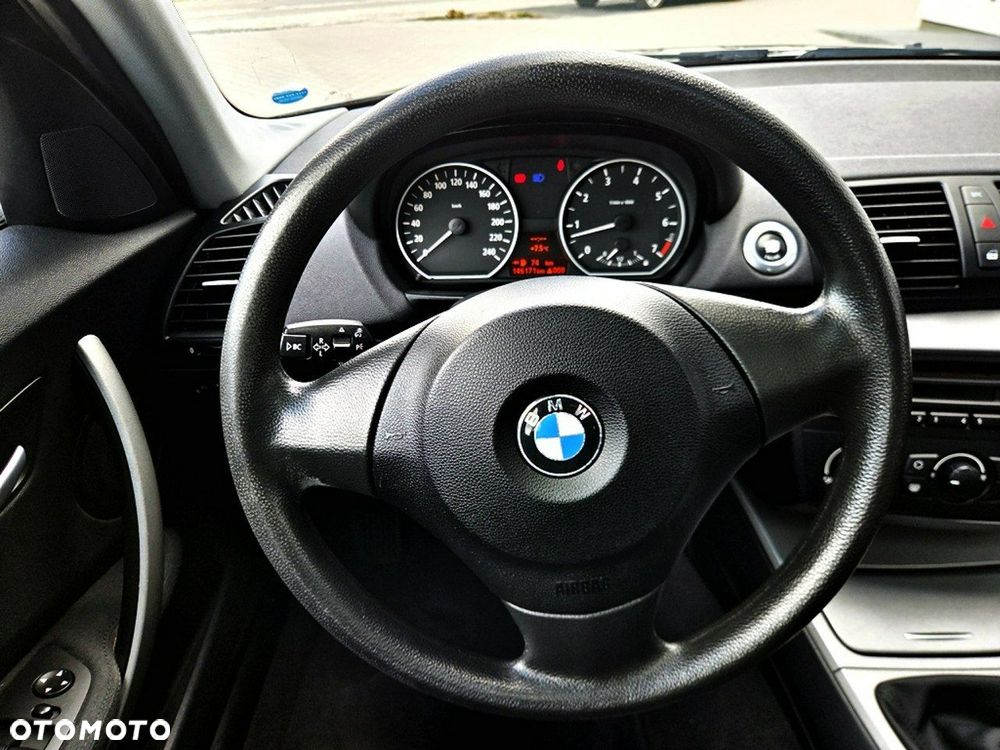 BMW Seria 1 - 12