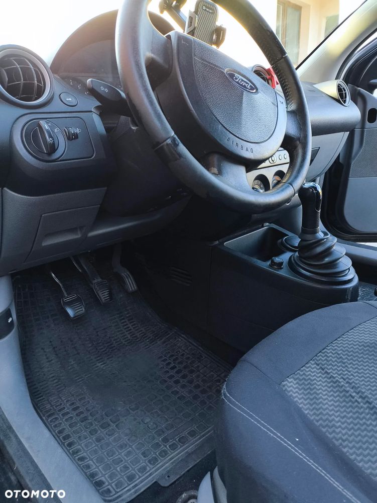 Ford Fiesta 1.3 Bonus - 9