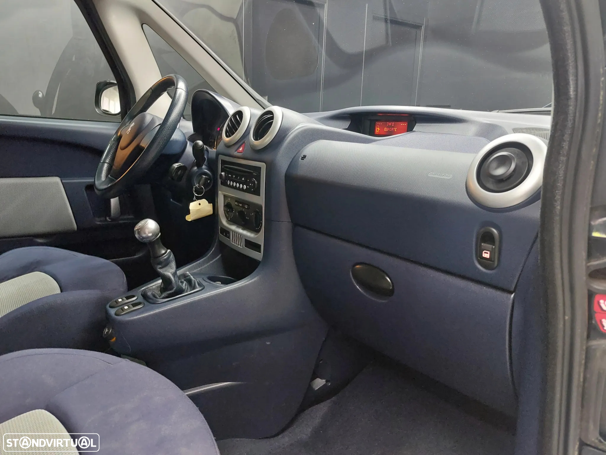 Peugeot 1007 HDi FAP 110 Premium - 8