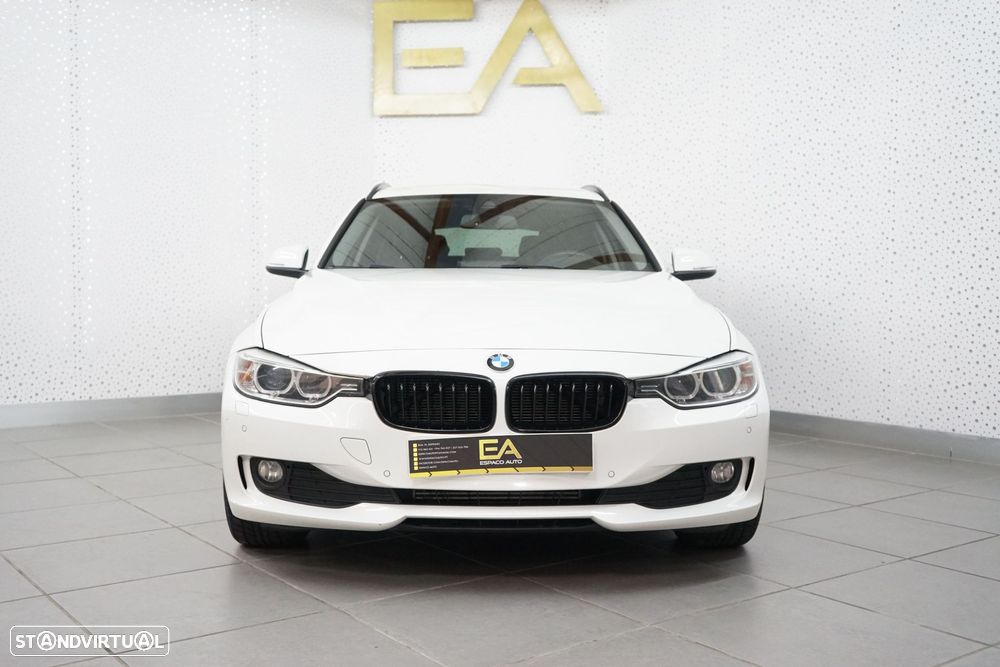BMW 320 d Touring Auto Exclusive - 2