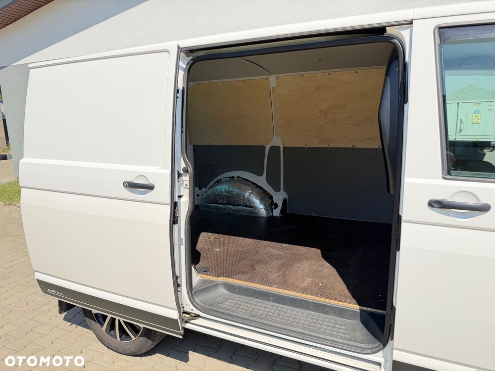 Volkswagen Transporter - 9