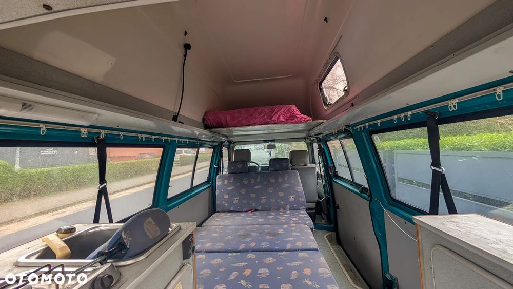 Volkswagen Multivan Standard - 11