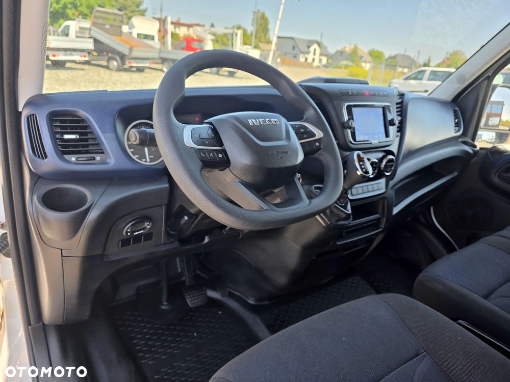 Iveco IVECO 35S18 3.0 HPI 180 KONNY ŚREDNI AUTOMAT KLIMA ALUFELGI LED NAVIGACJA - 14