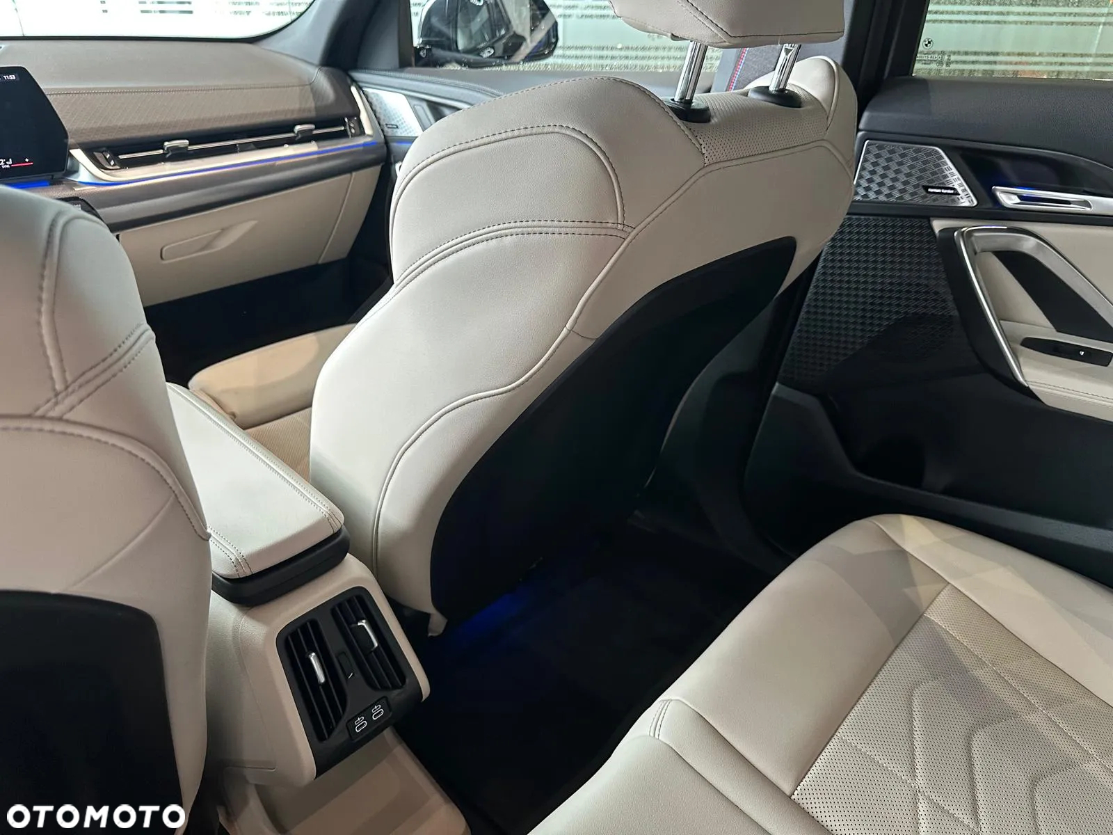 BMW iX2 eDrive20 66.5kWh M Sport Edition - 21