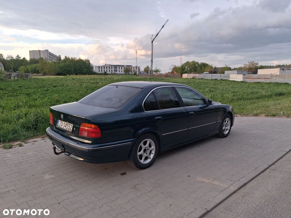 BMW Seria 5 523i - 6