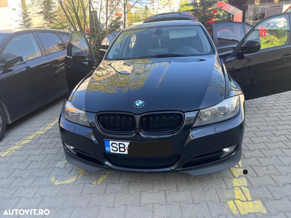 BMW Seria 3 320d DPF Efficient Dynamics Edition - 1