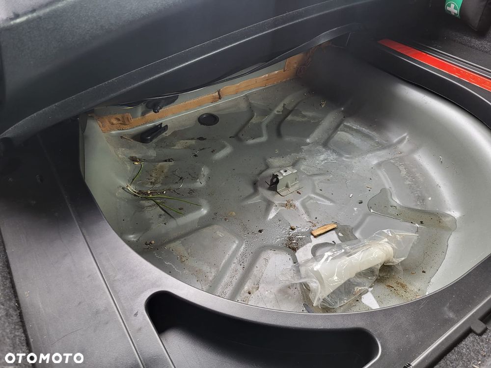 Volvo V40 D3 Geartronic Summum - 17