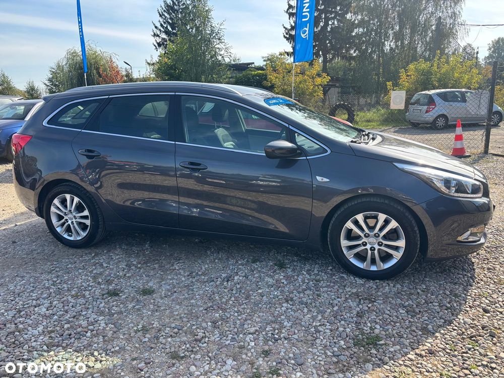 Kia Ceed 1.6 CRDi 128 ISG Platinum Edition - 12