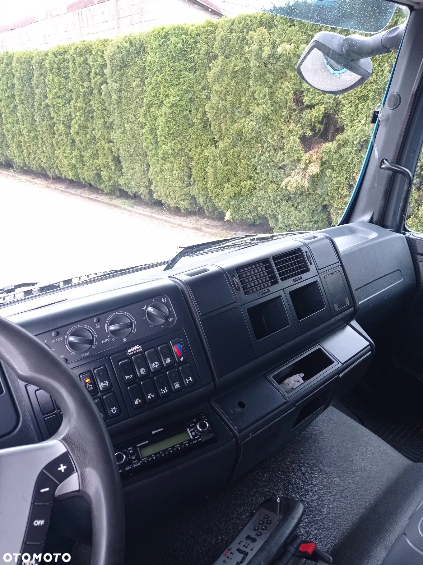 MAN TGM 18.340 4x2 HDS HIAB 144 E-5 - 12