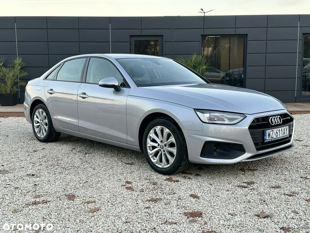 Audi A4 - 1