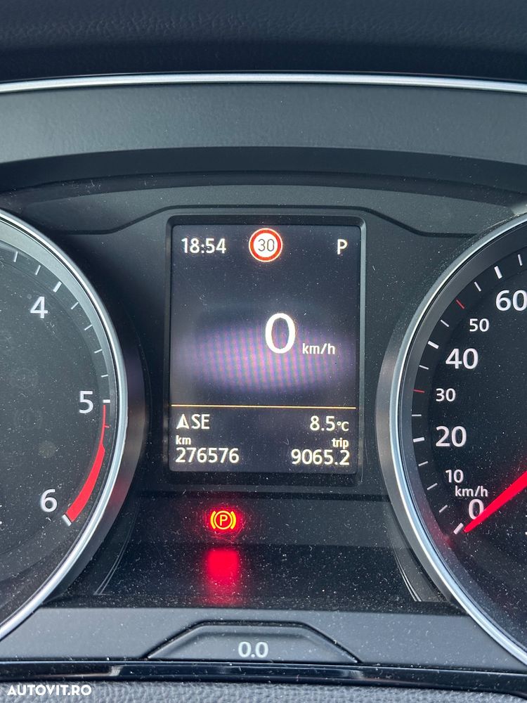 Volkswagen Passat 2.0 TDI SCR DSG Highline - 19