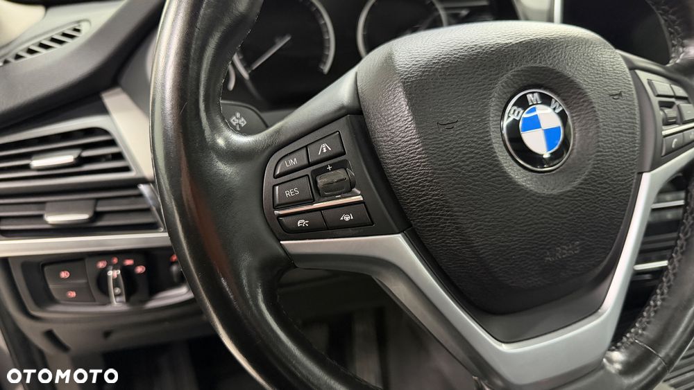 BMW X5 xDrive30d Sport-Aut - 16