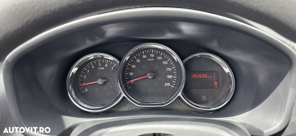 Dacia Logan 1.2 75CP Laureate - 11