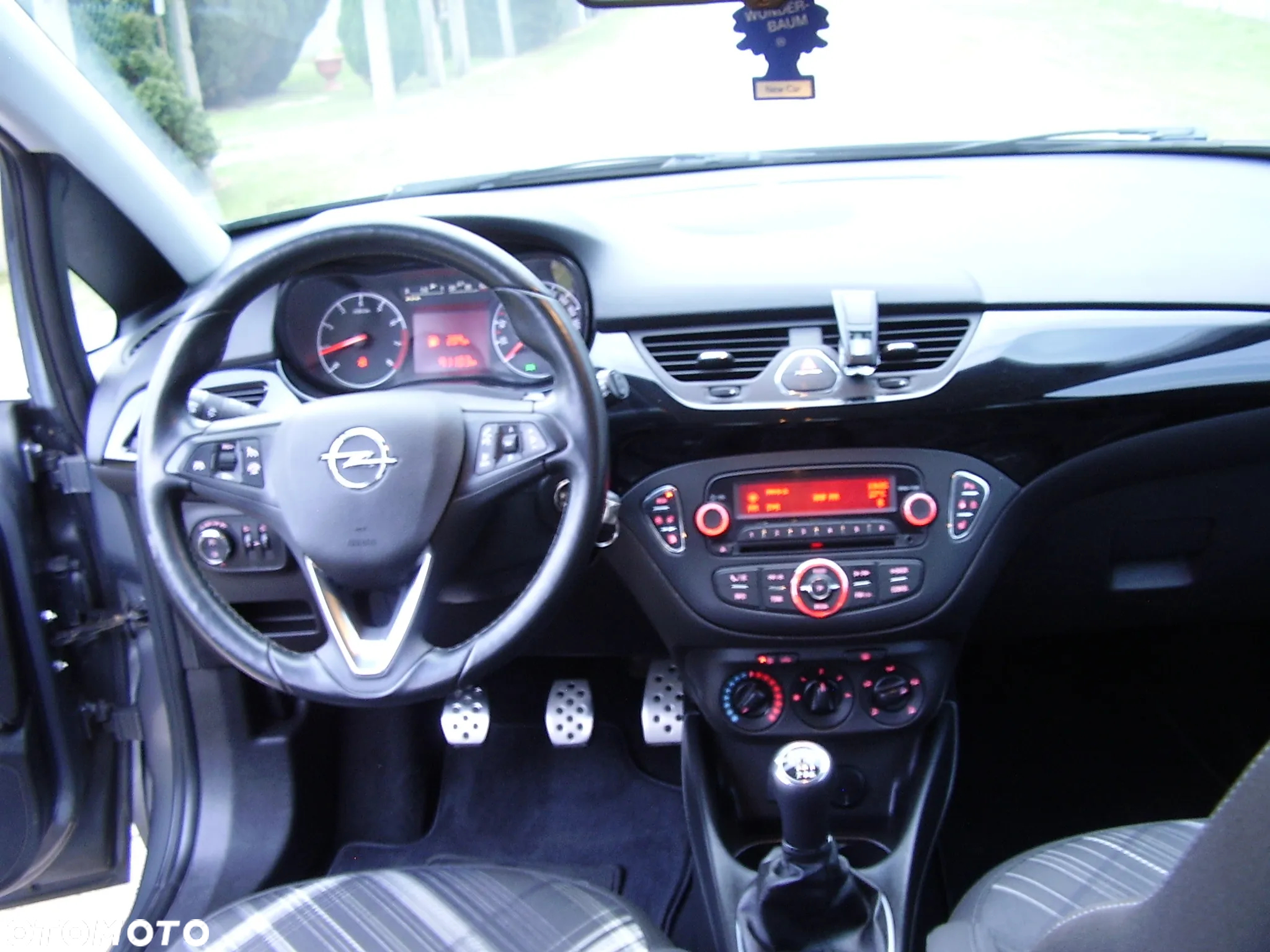 Opel Corsa 1.4 T Cosmo S&S - 4