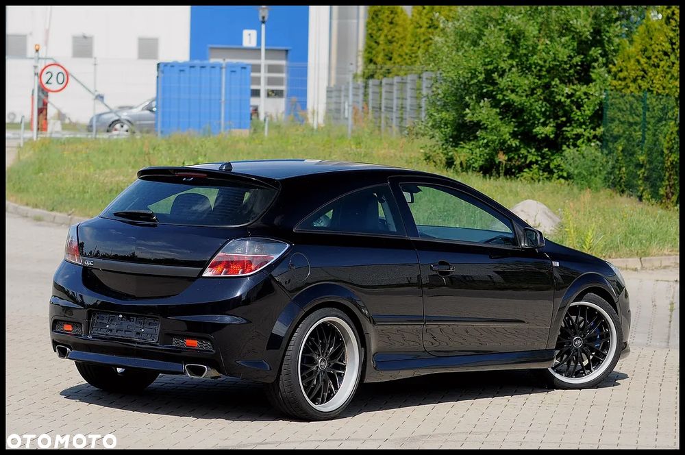 Opel Astra OPC - 18