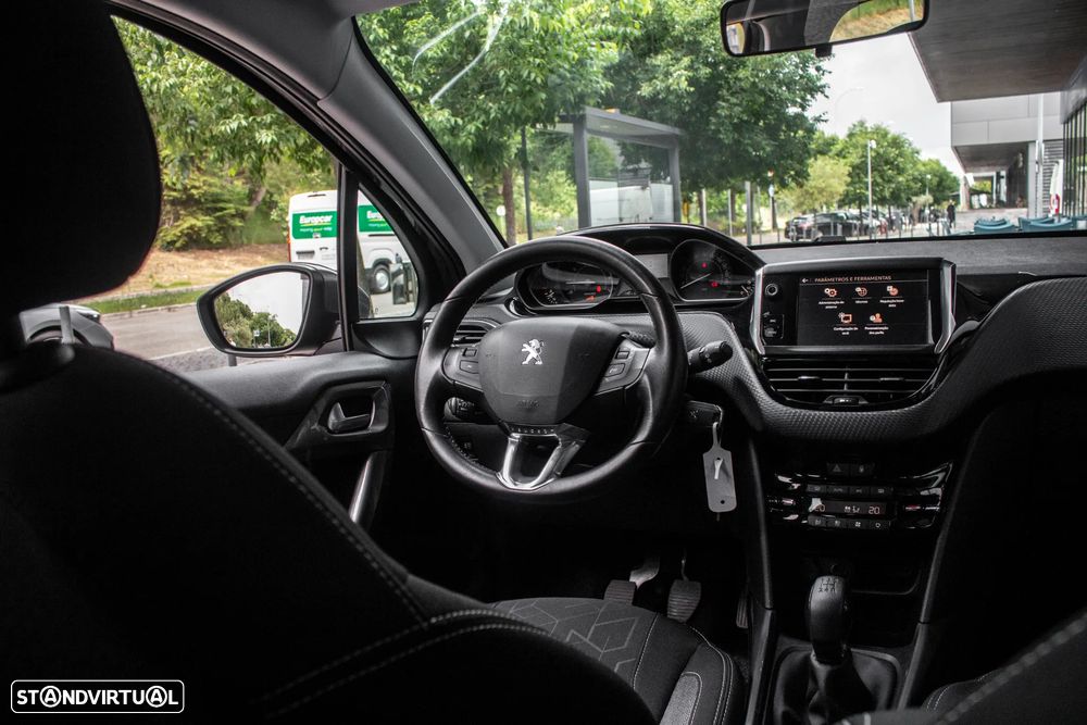 Peugeot 2008 1.2 PureTech Active - 30