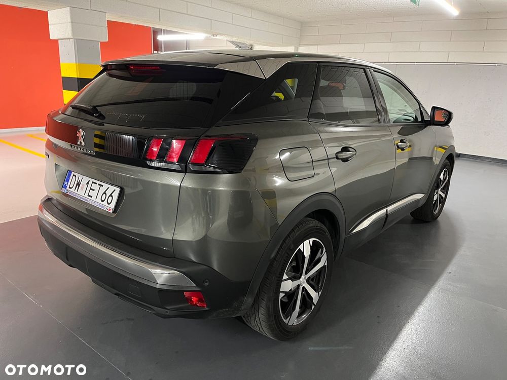 Peugeot 3008 1.2 PureTech GPF Allure S&S EAT8 - 4