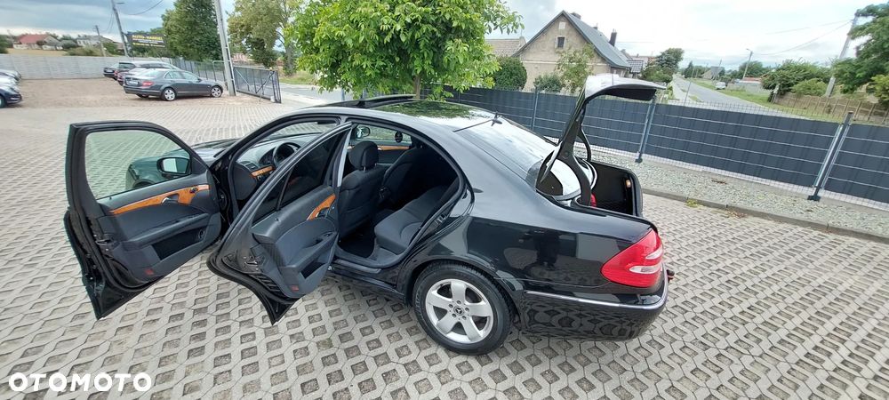 Mercedes-Benz Klasa E - 28