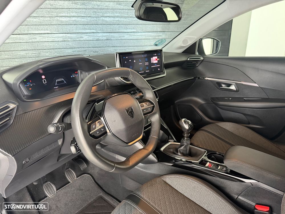 Peugeot 208 2025 photo 4