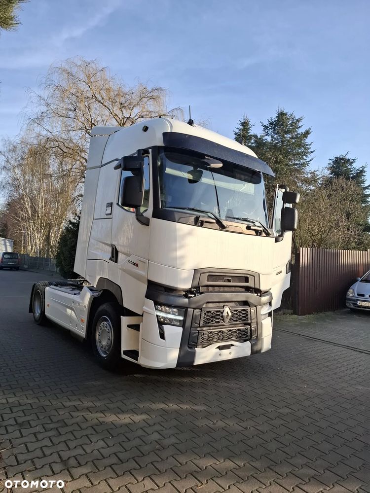 Renault T