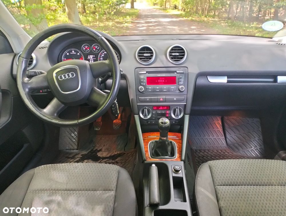 Audi A3 Sportback 2.0 TDI DPF Ambiente - 38