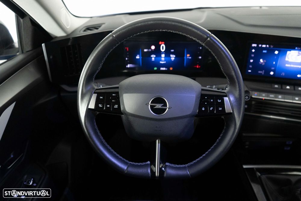 Opel Astra 1.2 T Edition - 24