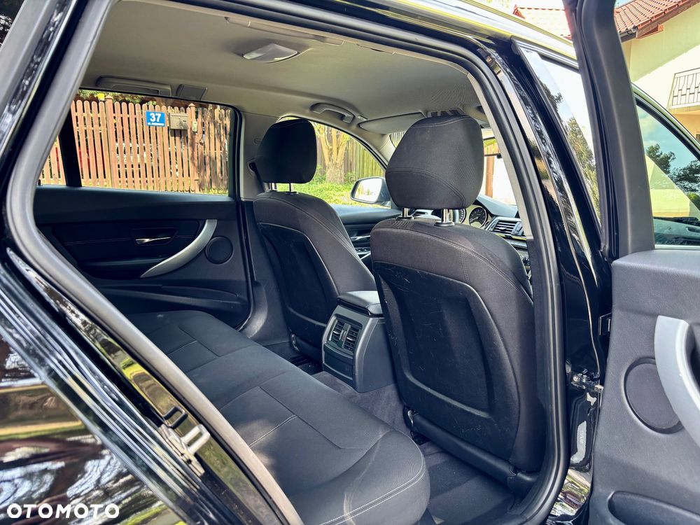 BMW Seria 3 316i Modern Line - 33