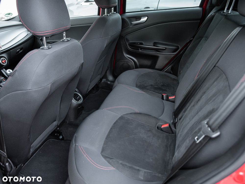 Alfa Romeo Giulietta 1.6 JTDM 16V - 25