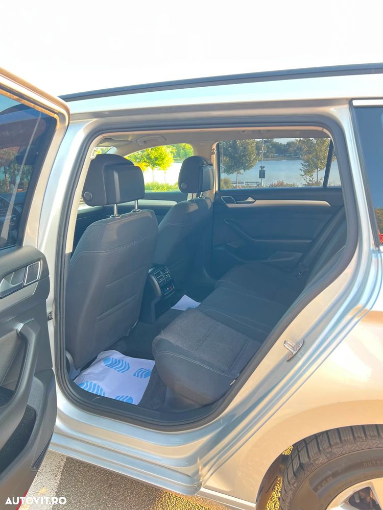 Volkswagen Passat 2.0 TDI DSG Highline - 35