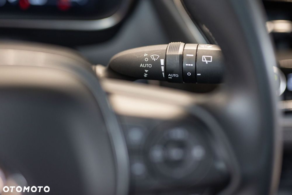 Toyota Corolla 1.8 Hybrid Comfort - 29