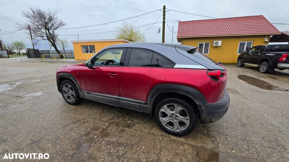 Mazda MX-30 - 8