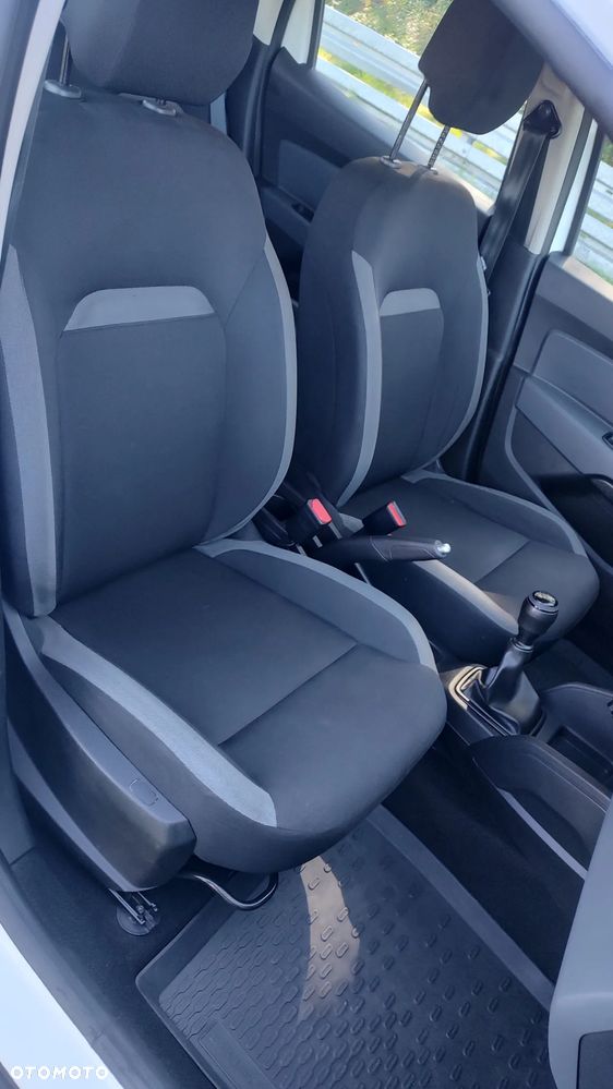 Dacia Duster 1.0 TCe Essential - 33