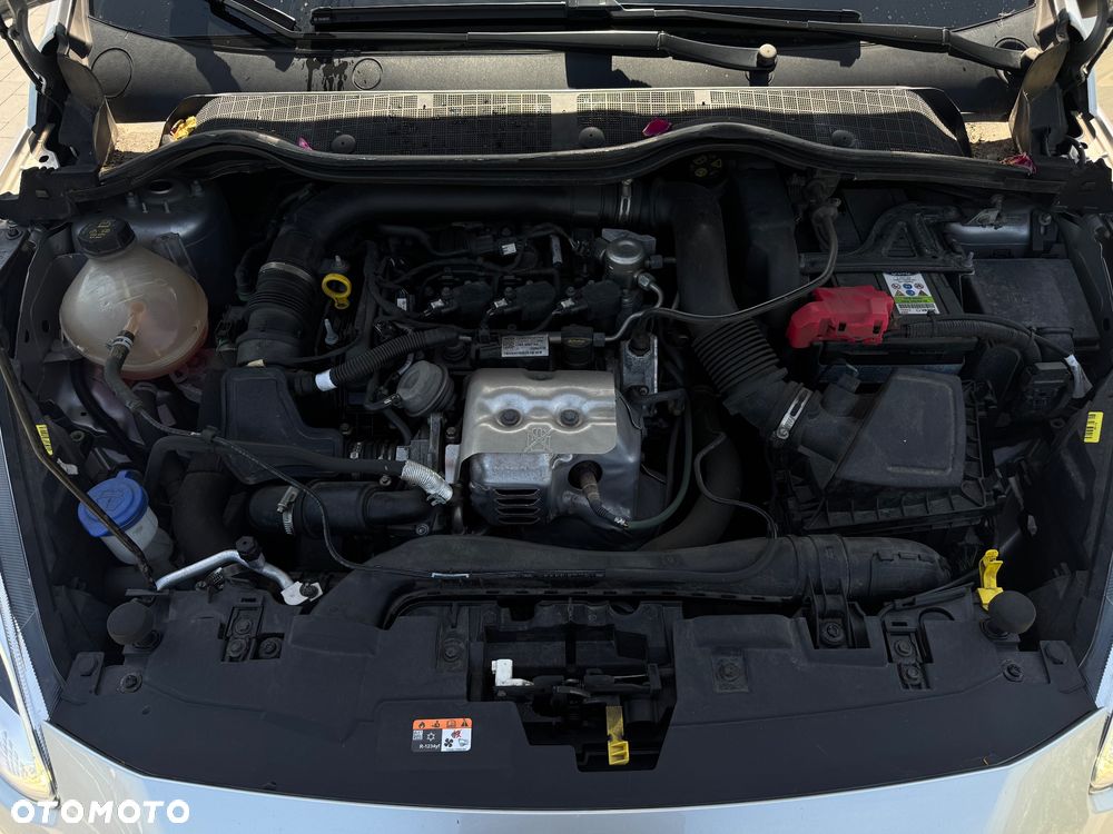 Ford Fiesta 1.0 EcoBoost S&S TITANIUM - 39
