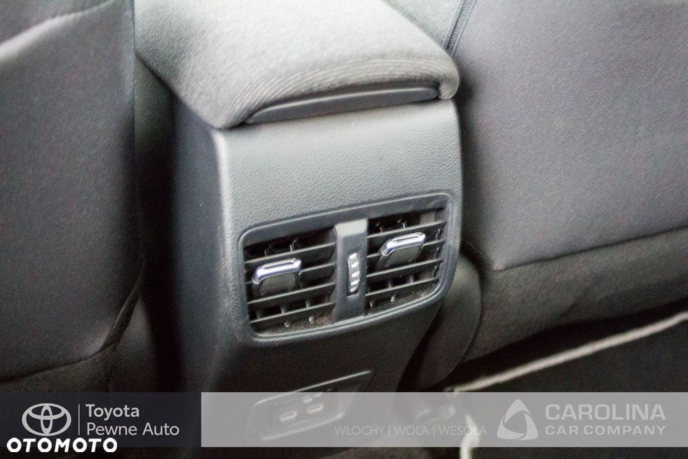 Toyota Corolla - 13