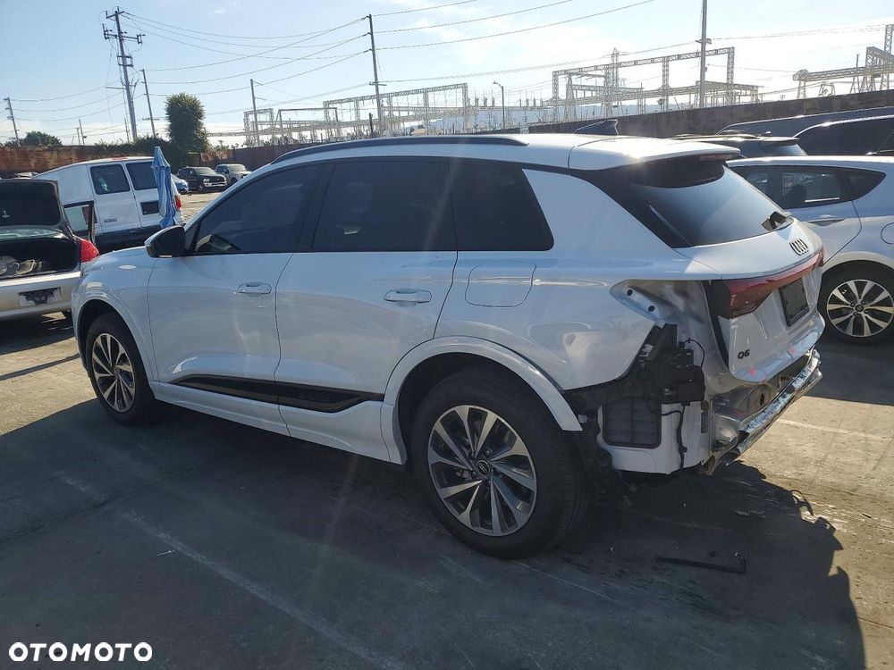 Audi Q6 e-tron Quattro - 2