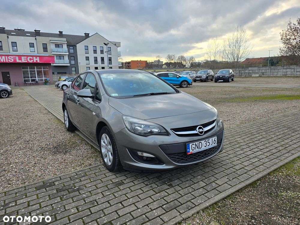 Opel Astra 1.6 Active EU6 - 3
