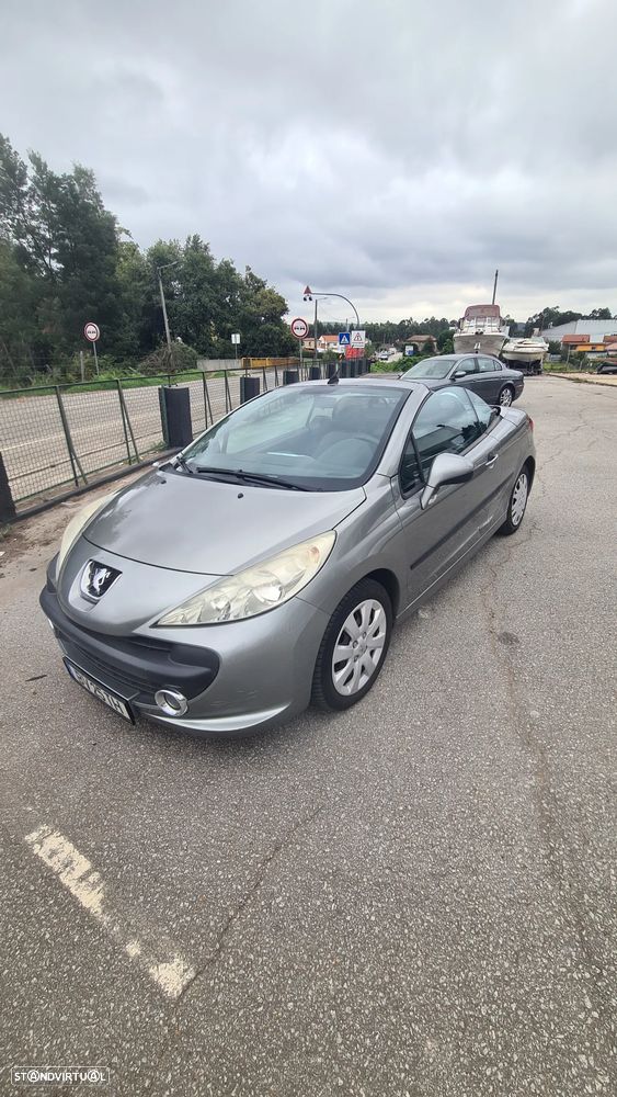 Peugeot 207 CC 1.6 HDi FAP