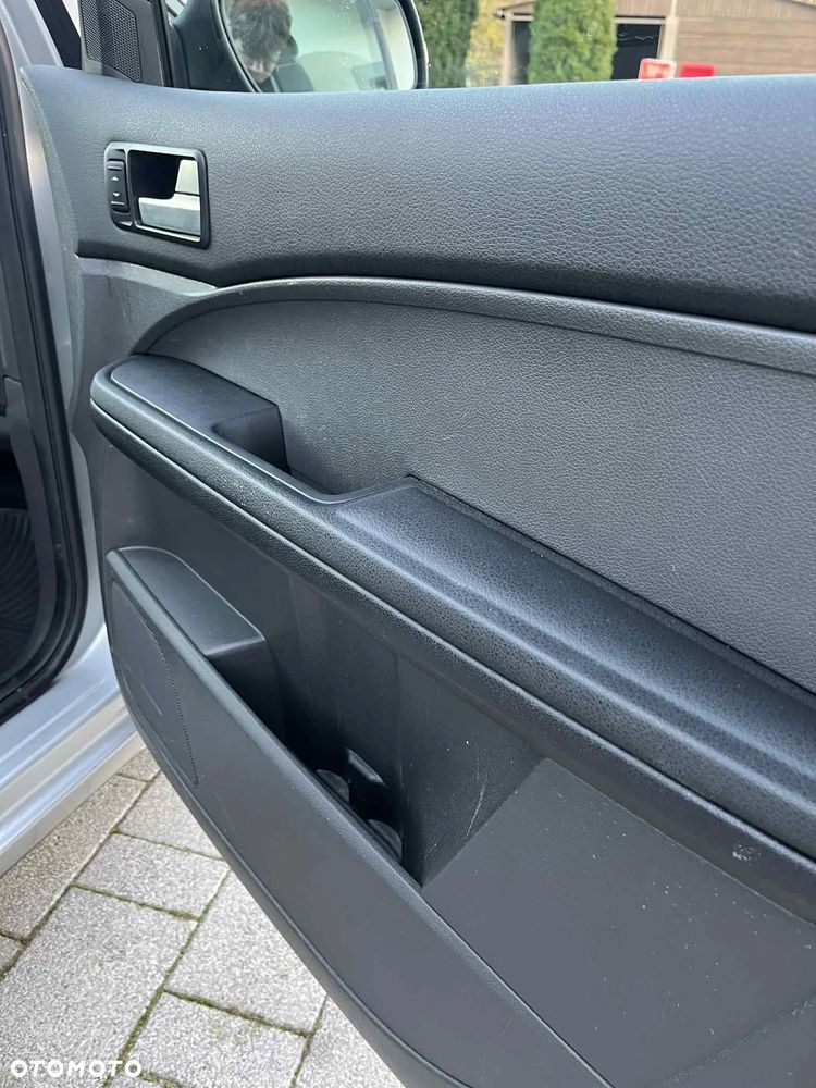 Ford Focus C-Max 1.8 TDCi Ghia - 28