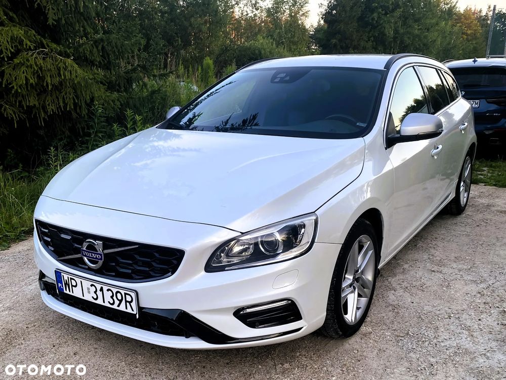 Volvo V60 D4 AWD Geartronic RDesign - 25
